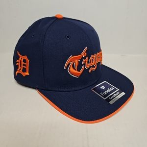 Detroit Tigers Fanatics Branded Iconic Old English Baseball Snapback Hat Cap New